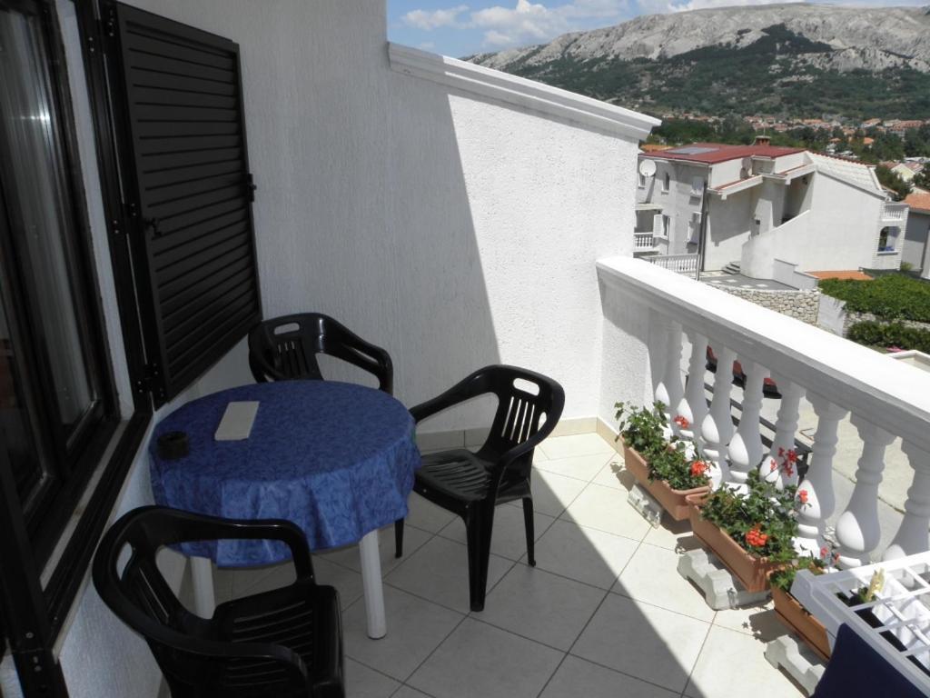 Apartments Milan In Baska Exterior foto